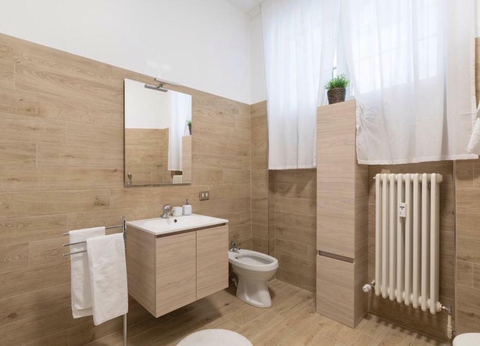 Lovely, Charming And Quiet Apartment In The Centre Air Conditioned And Free Private Garage Como Exterior photo